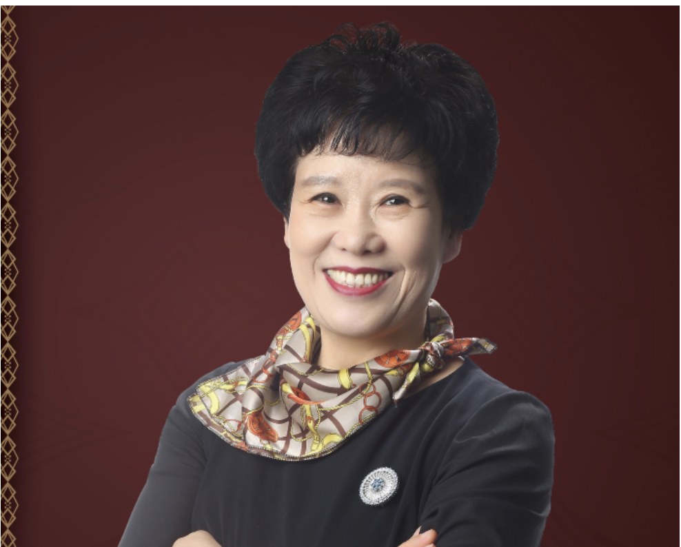 미소 짓는 류제월 대표
